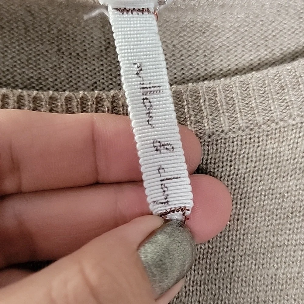 Willow & Clay Tan Sweater with Dog Design - Picture 4 of 9